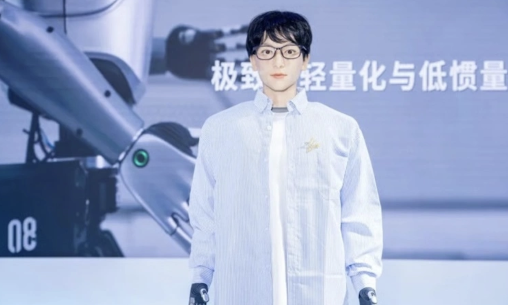 全球首位AI戏剧博士诞生